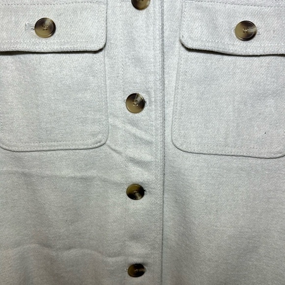 Old Navy Soft-Brushed Utility Shacket for Women Oatmeal - XS - Picture 4 of 5